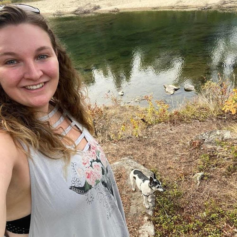 Meet your Posher, Emily